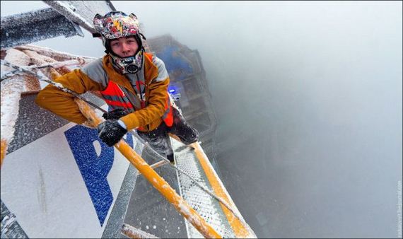 adrenaline_junkies_who_live_life_on_the_edge