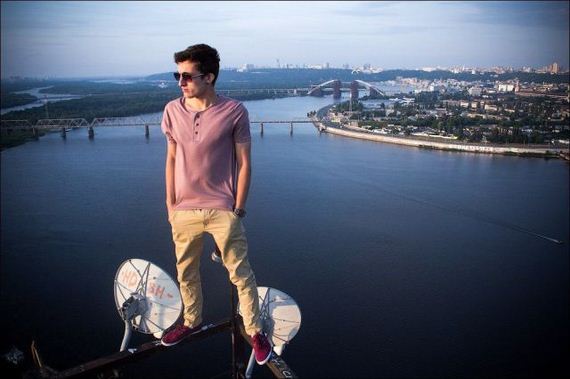 adrenaline_junkies_who_live_life_on_the_edge