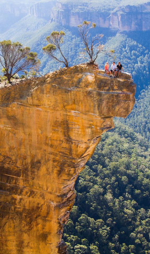 adrenaline_junkies_who_live_life_on_the_edge