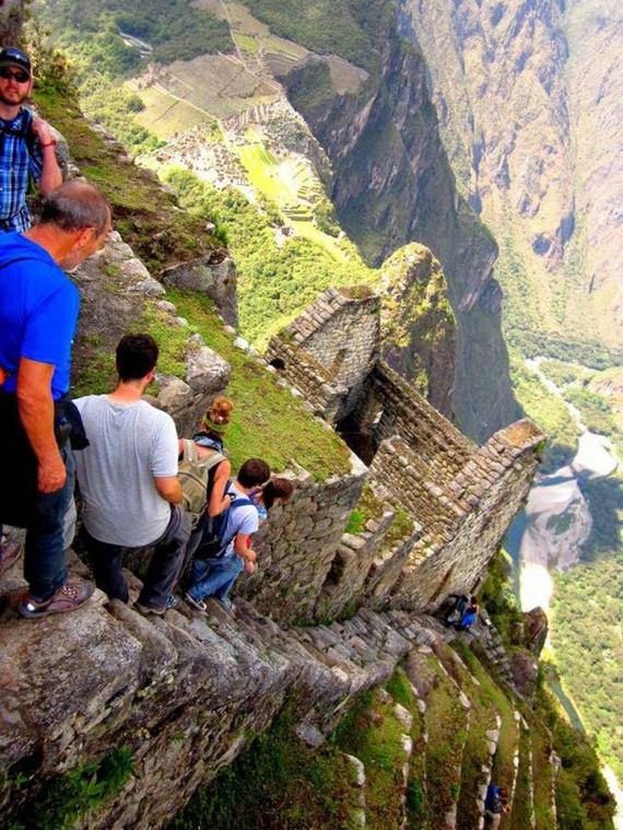 adrenaline_junkies_who_live_life_on_the_edge