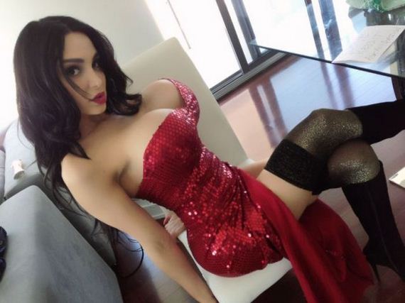beautiful_busty_girls_24