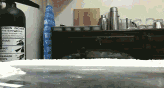 behind_the_gif