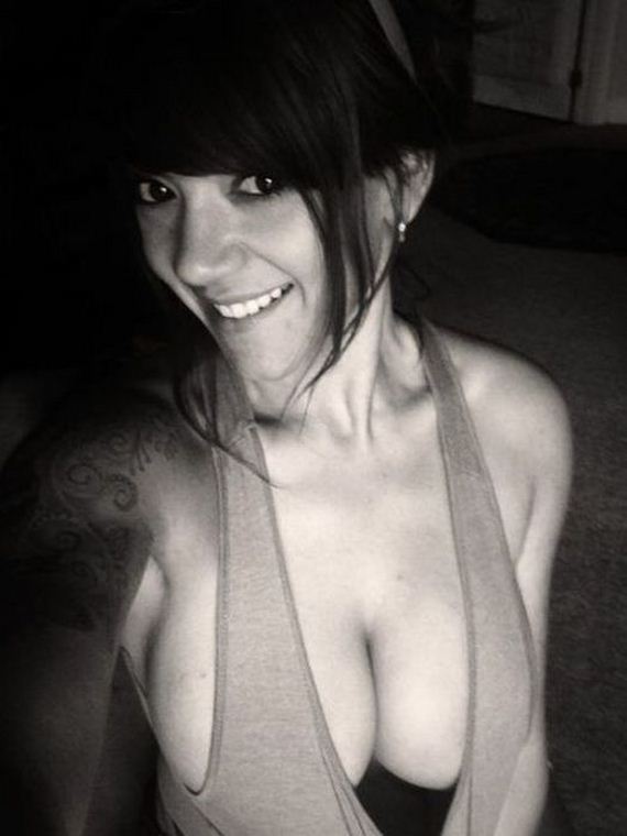 busty_girls_29