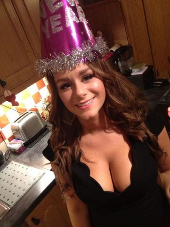 busty_girls_29