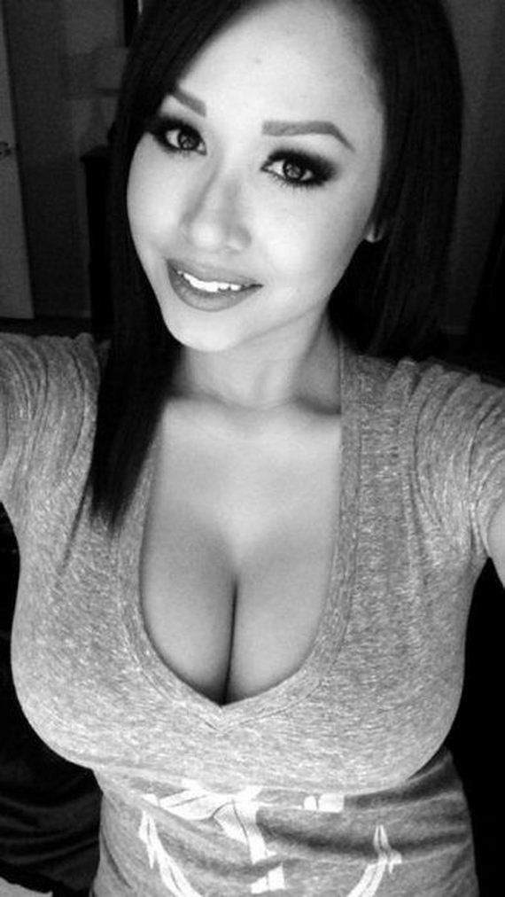 busty_girls_29