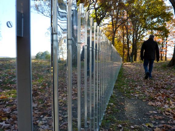 fence-mirrors-reflects