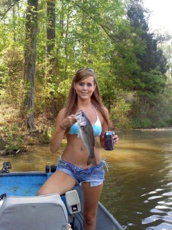girls_drinking_beer