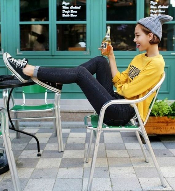 girls_drinking_beer