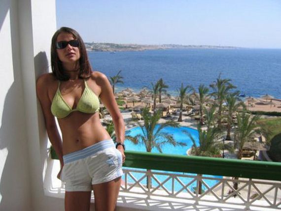 girls_in_bikinis
