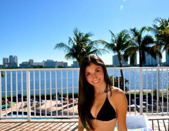 girls_in_bikinis