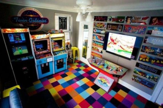 guy-turns-bedroom-arcade