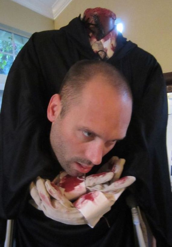 headless_man_and_headless_woman_costumes