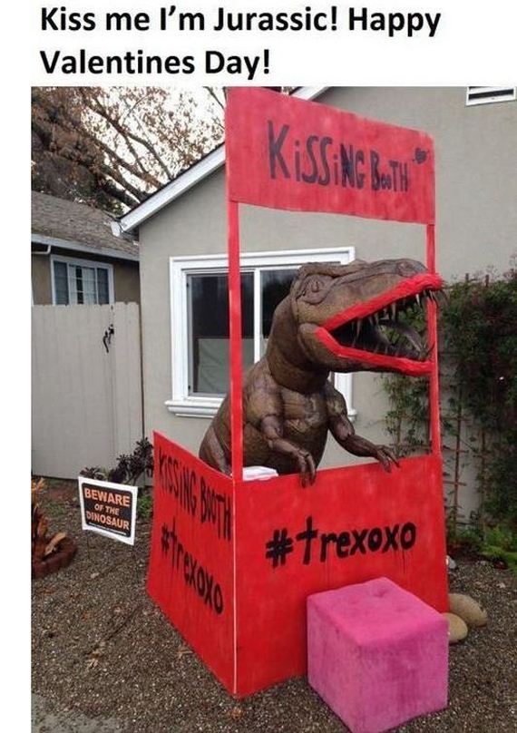 i_need_lawn_dinosaur