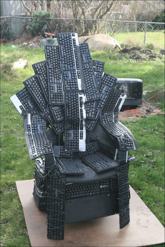 keyboard_throne