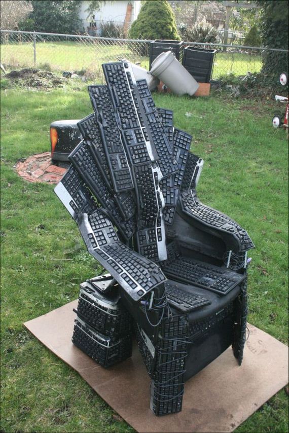 keyboard_throne