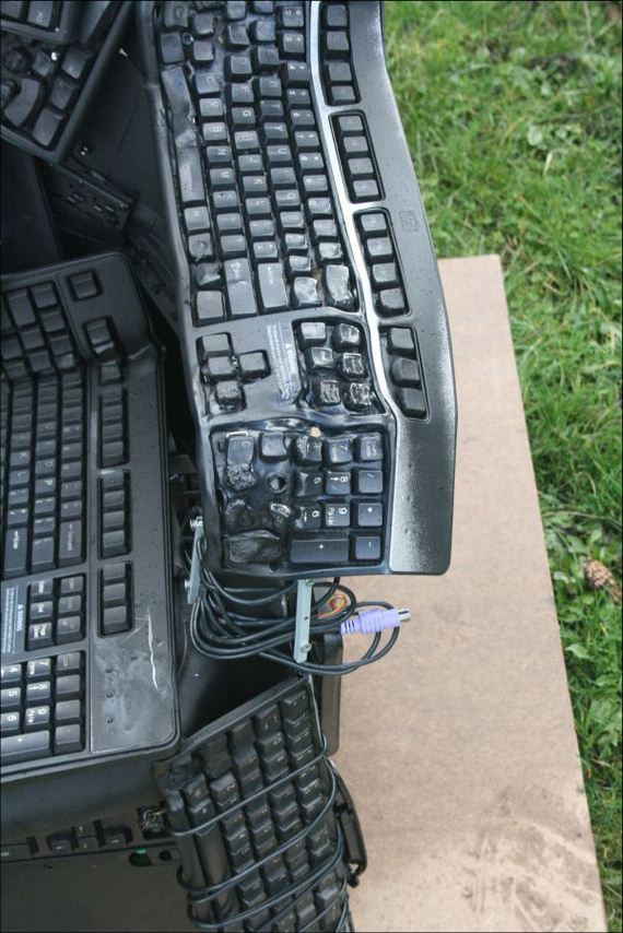 keyboard_throne