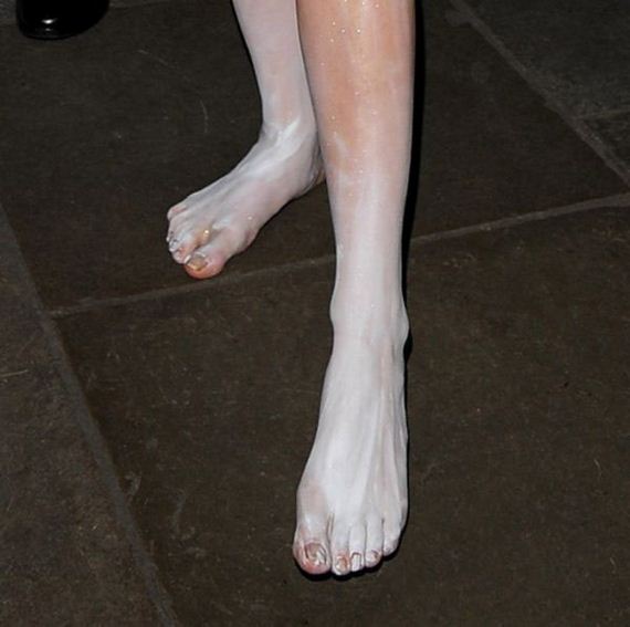 lady_gaga_ghost_dress
