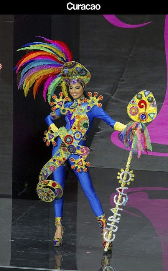 miss_universe_pageant_contestants_parade_costumes