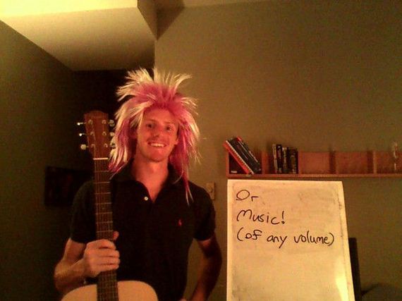 one_guys_creative_roommate_search_campaign