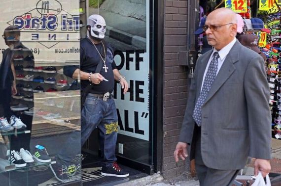 people_on_the_streets_of_ny