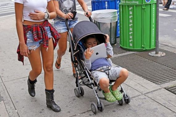 people_on_the_streets_of_ny