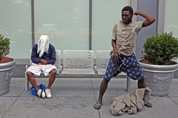 people_on_the_streets_of_ny