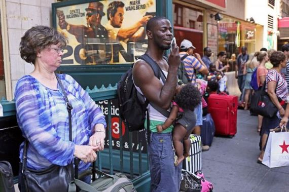 people_on_the_streets_of_ny