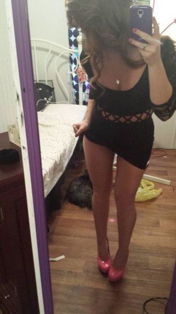 pretty_girls_in_tight_dresses_12