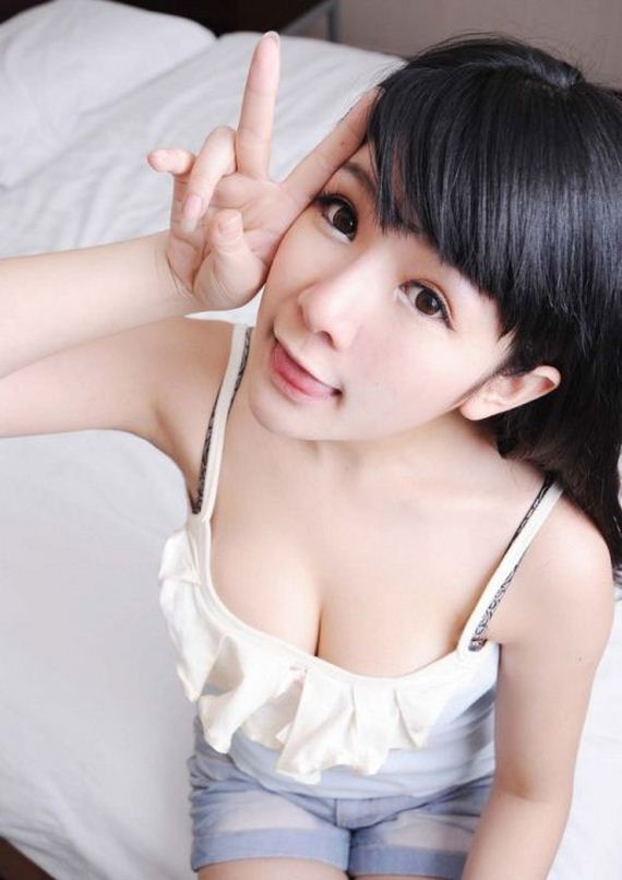 random_cute_girls