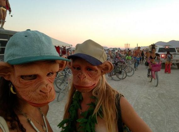 the_cool_and_creative_costumes_seen_at_burning_man_this
