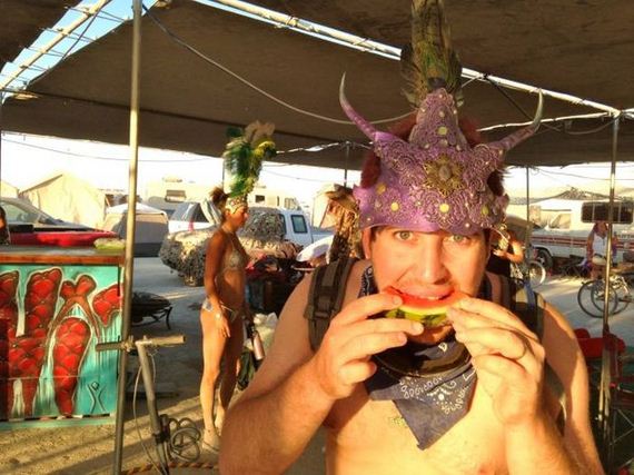 the_cool_and_creative_costumes_seen_at_burning_man_this