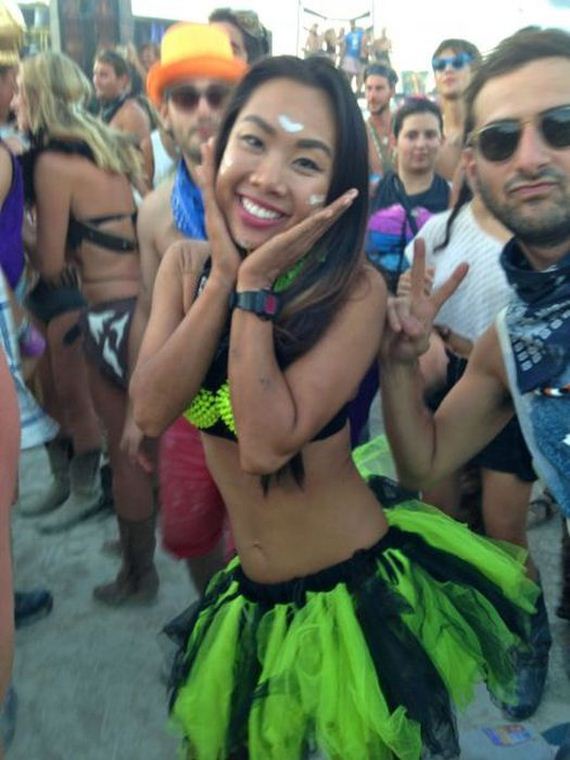 the_cool_and_creative_costumes_seen_at_burning_man_this