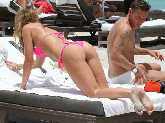 these_girls_rock_great_butts