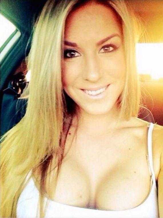 twitter-girl-follow