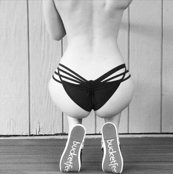 twitter-girl-follow