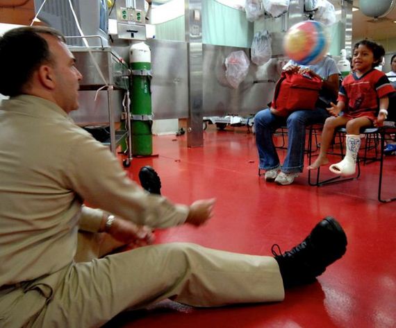 usns_mercy_comfort