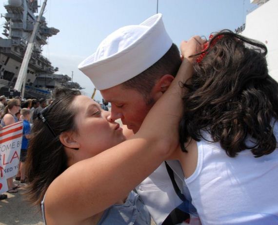 usns_mercy_comfort