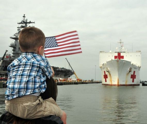 usns_mercy_comfort