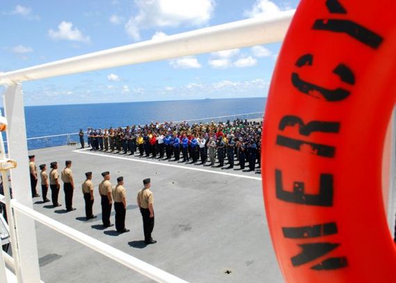 usns_mercy_comfort