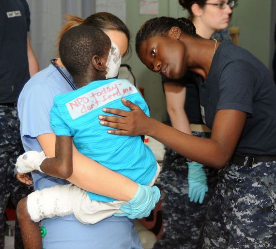 usns_mercy_comfort