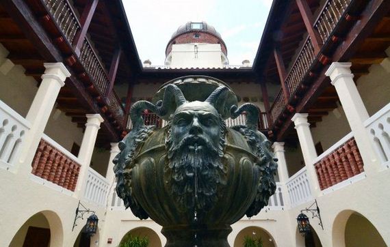 versace_mansion
