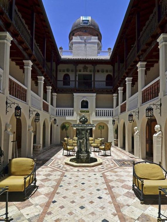 versace_mansion