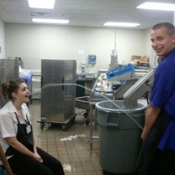 work_fails_job_lols