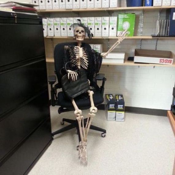 work_fails_job_lols12