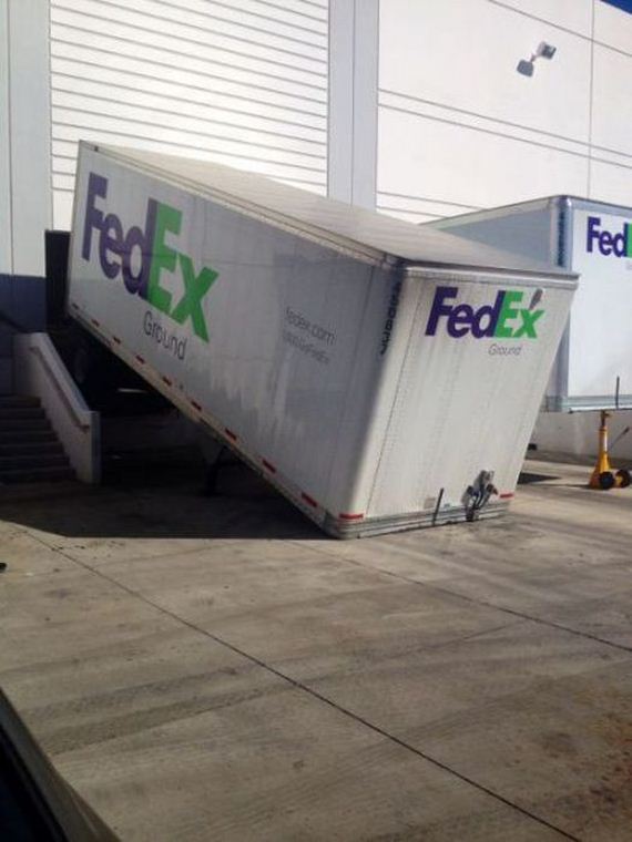 work_fails_job_lols12