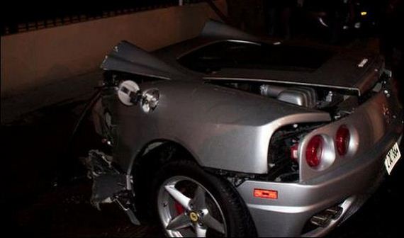 wreck_ferrari