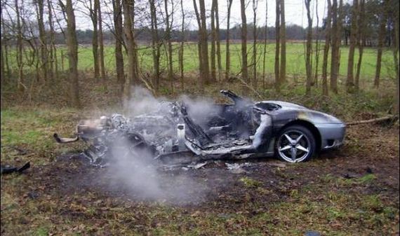 wreck_ferrari