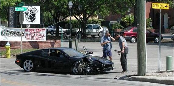 wreck_ferrari