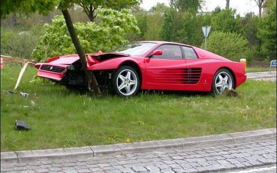wreck_ferrari