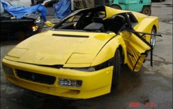 wreck_ferrari